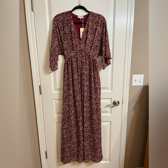 entro Dresses & Skirts - NWT Entro boutique fall floral maxi dress